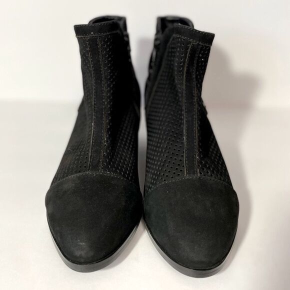 David Tate | Nubuck Black Suede Side Buckle Booties - Picture 5 of 6